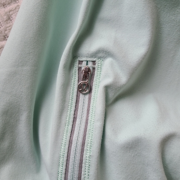 #29 Lululemon Run Reflect Pullover Mint Moment Women's Size 6 - Picture 8 of 12